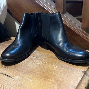 L.L.Bean women’s black boot, size 9, worn once